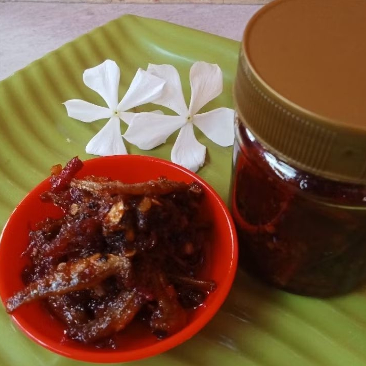 

Sambal Teri 110gr sambal instan tahan 1 bulan