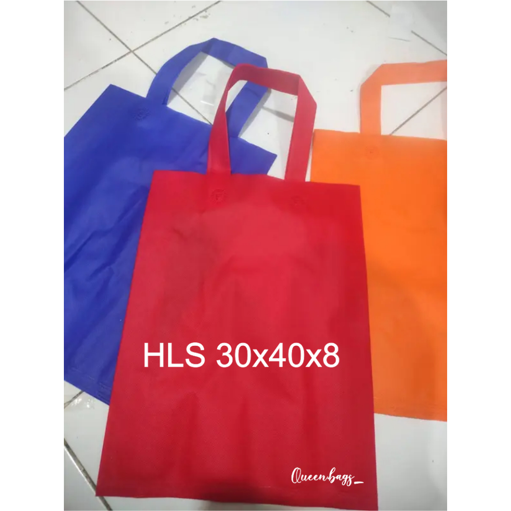 

Tas Spunbond Goodiebag Tebal Polos Serbaguna /Tas Spunbond Tali Lipat Samping uk 30x40x8 cm