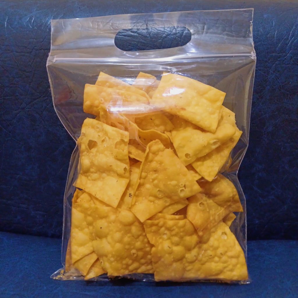 

[READY] Keripik Bawang atau Pangsit