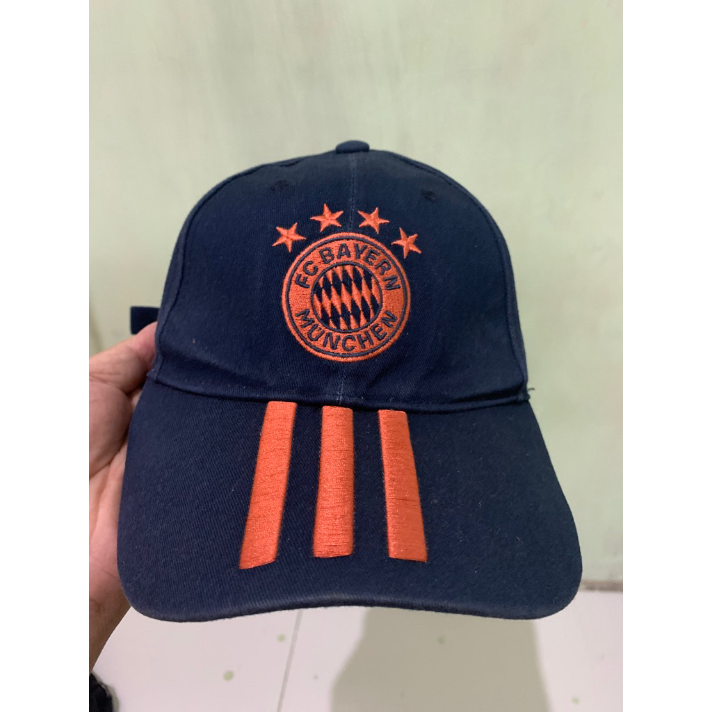 Topi Adidas FC Bayern Munchen