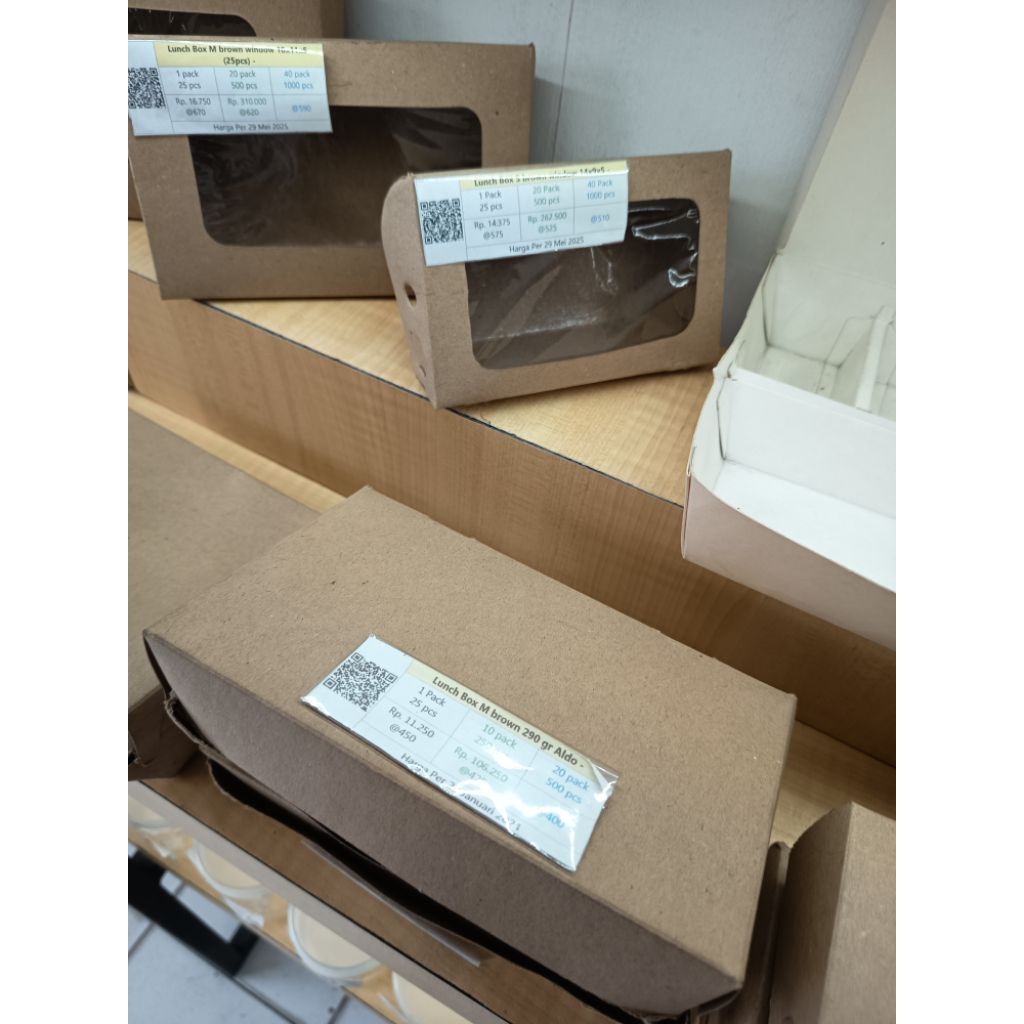 

Box kemasam ukuran 300 gram