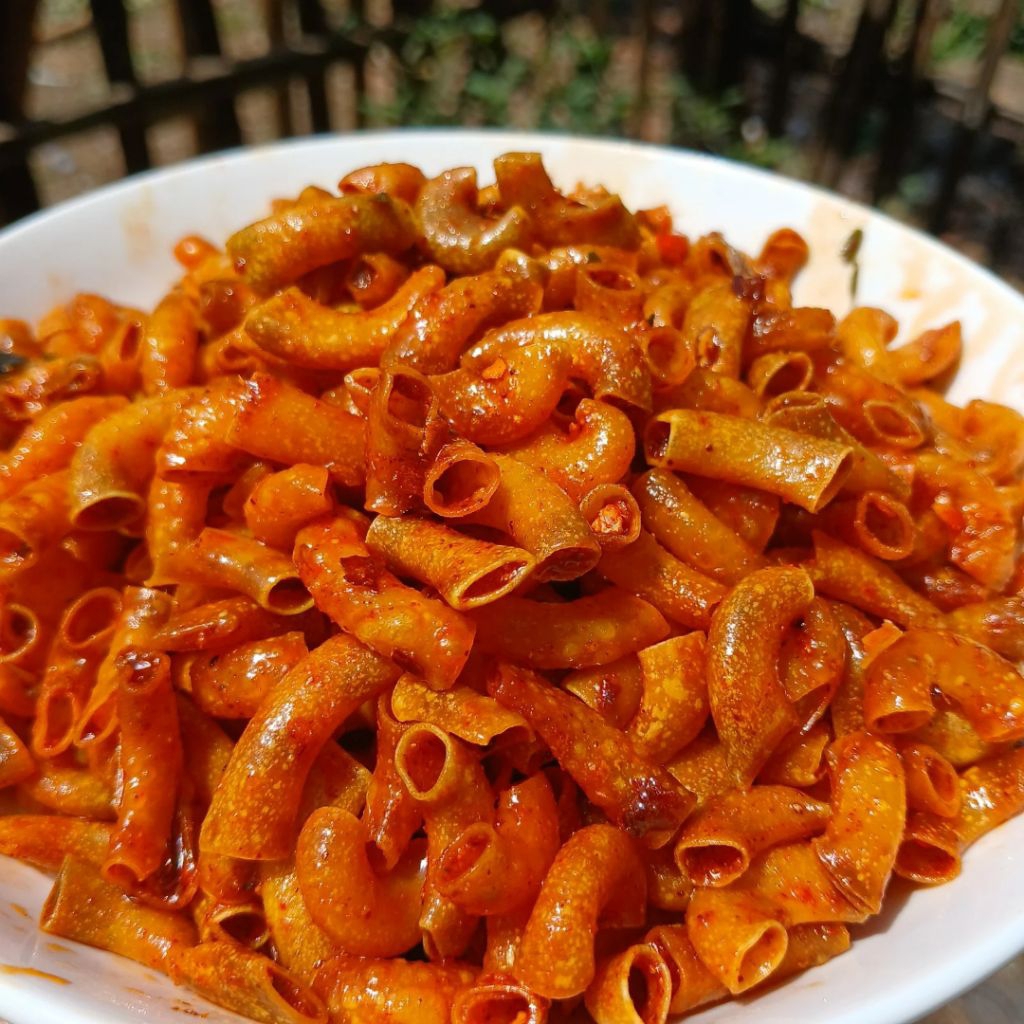 

Makaroni Bumbu Cikruh Daun Jeruk Kemasan 250gr