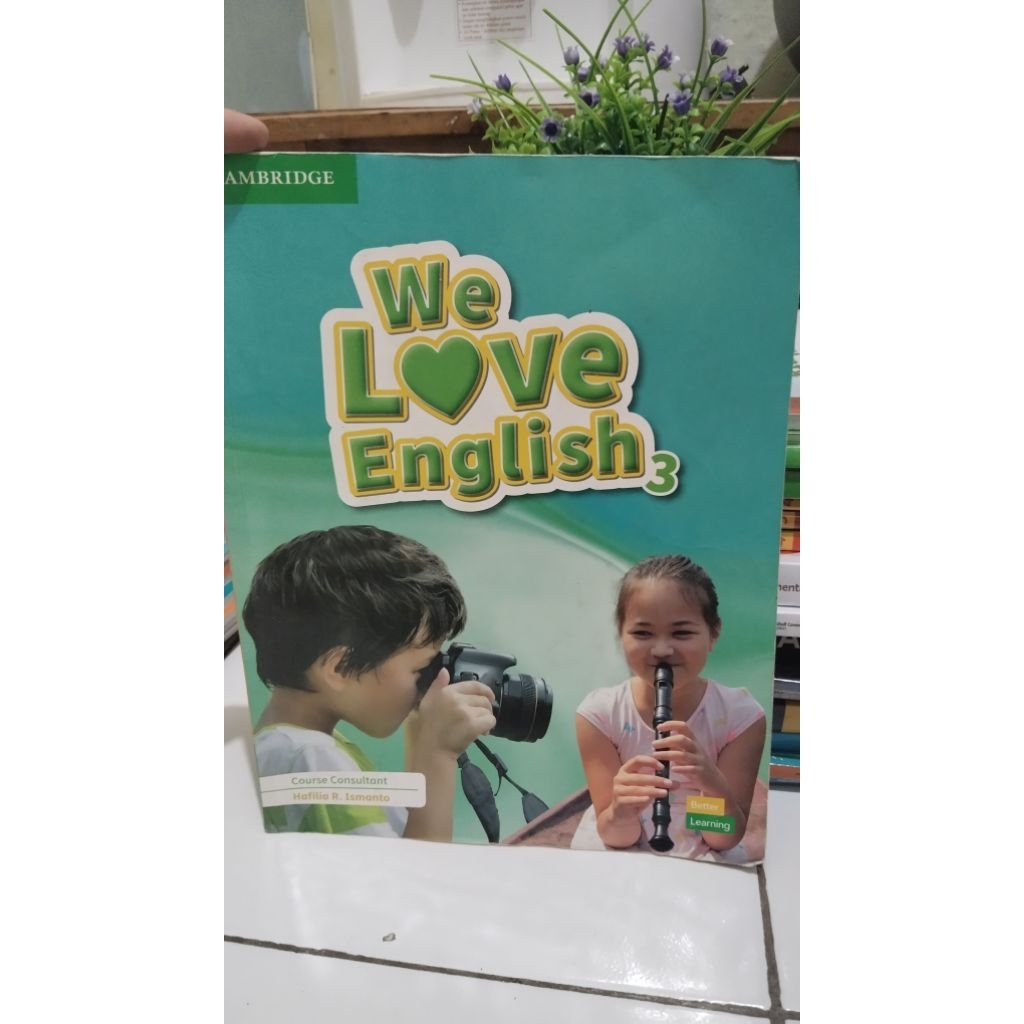 BUKU WE LOVE ENGLISH 3