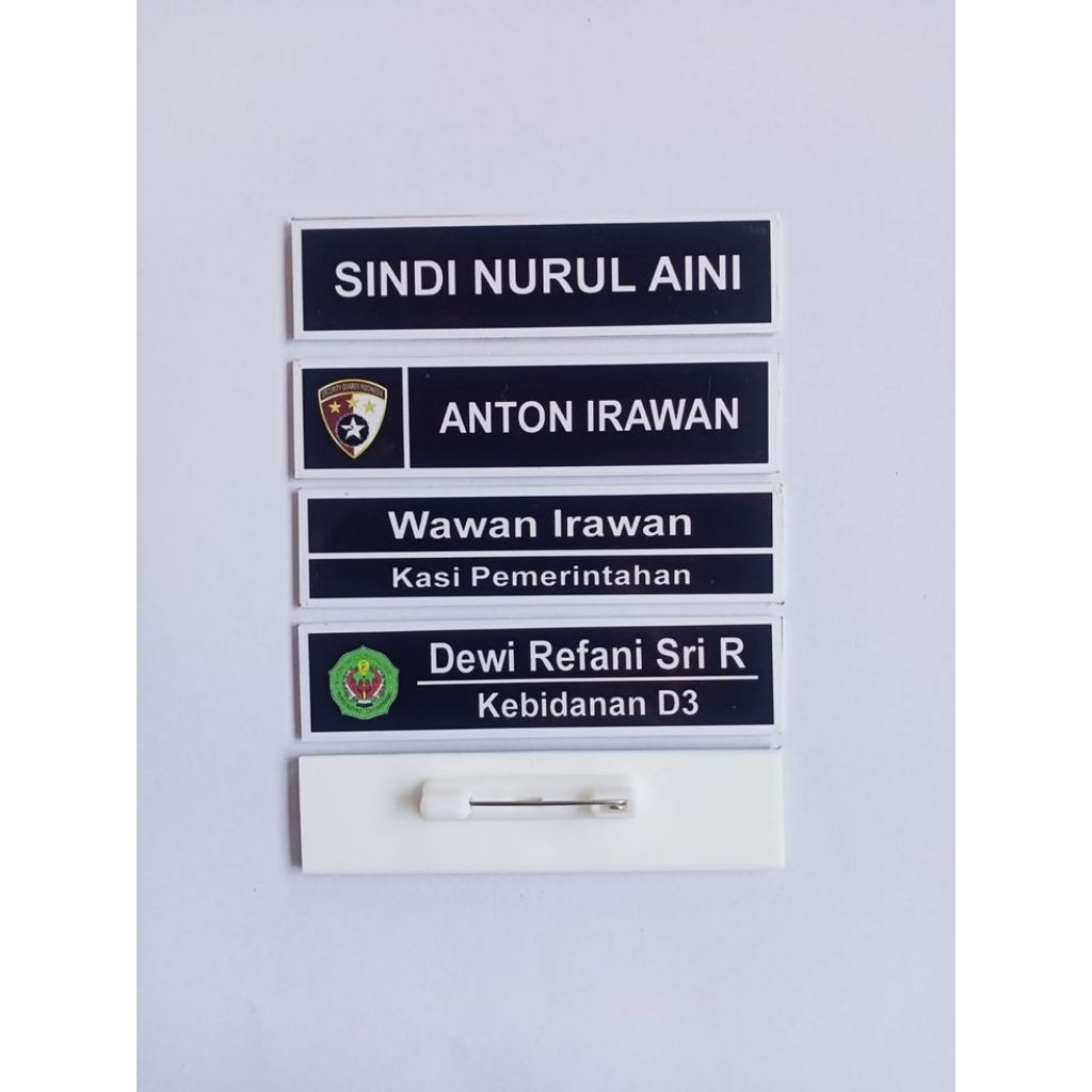 

Papan nama name tage