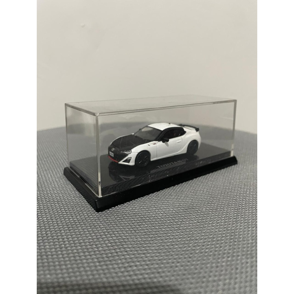 Diecast toyota FT86, scale 1:64