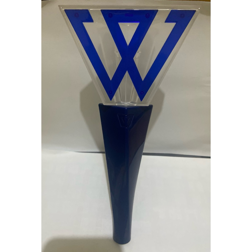 WINNER OFFICIAL LIGHTSTICK JAPAN VER.2 (preloved)