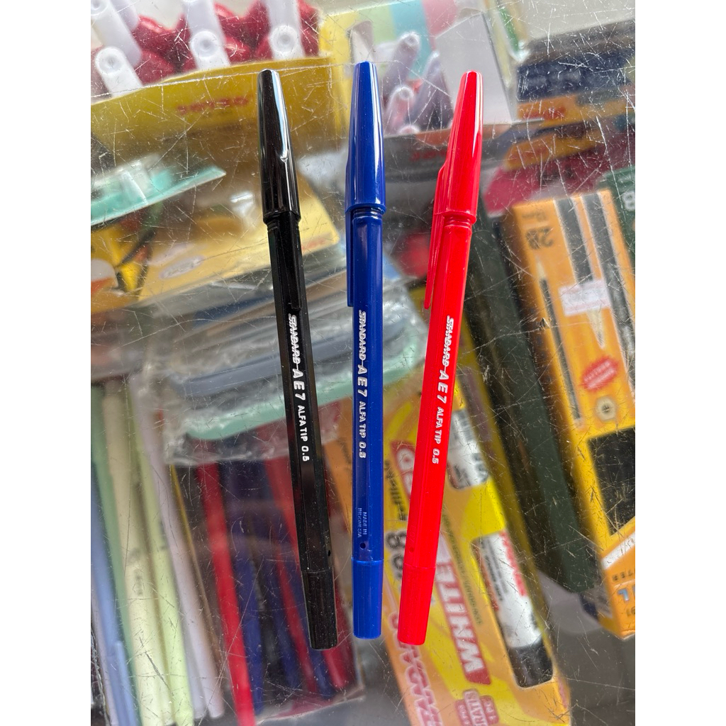 

Pena Standar 0.5mm – Pulpen Halus Satuan Warna Hitam Biru Merah, Nyaman untuk Menulis