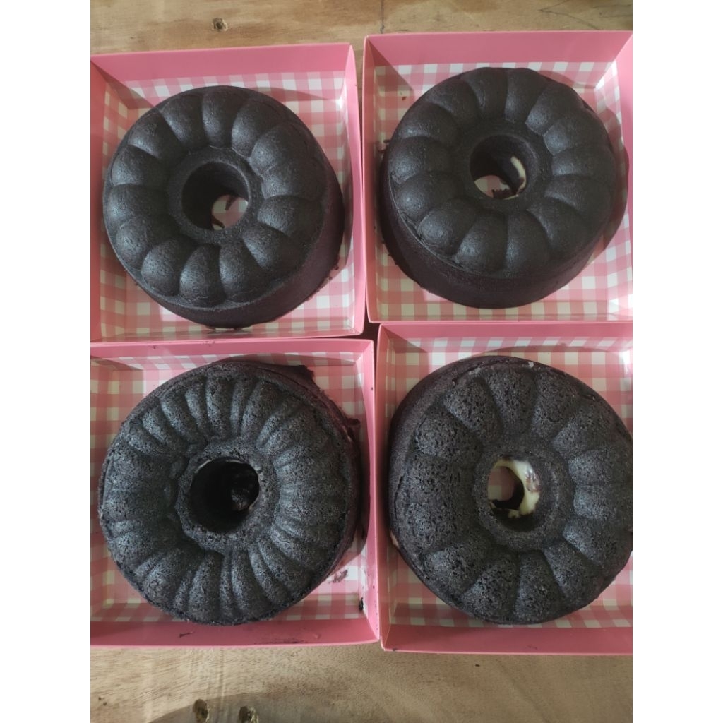 

BOLU KETAN HITAM KEJU LUMER