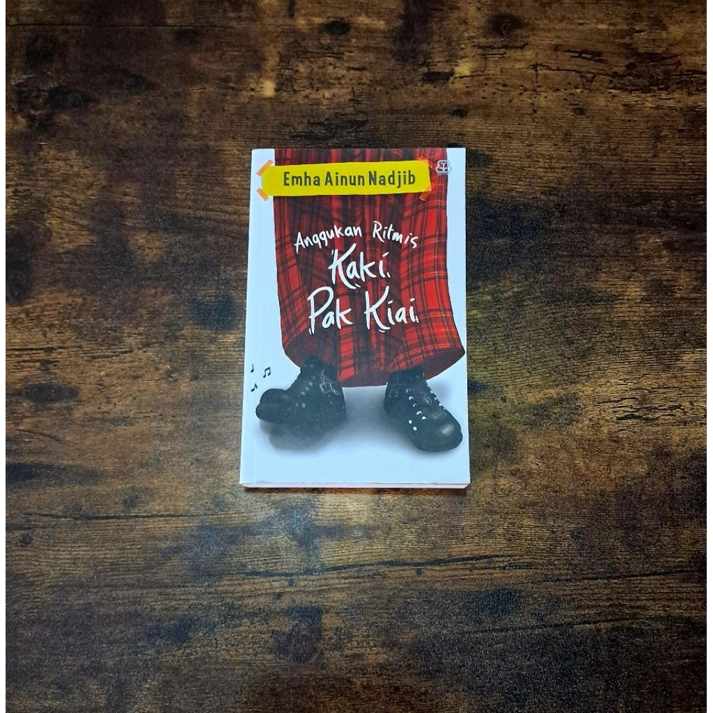 ANGGUKAN RITMIS KAKI PAK KIAI - EMHA AINUN NADJIB