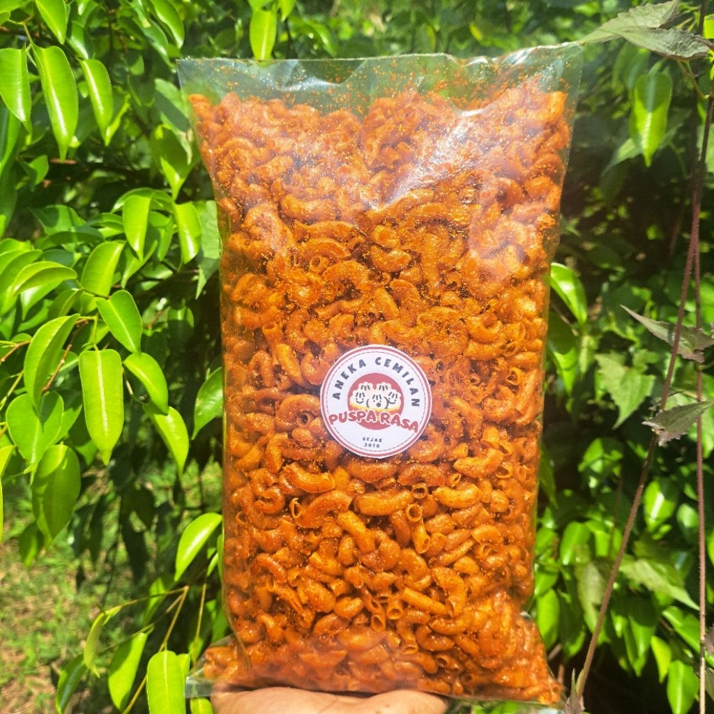 

Makaroni Cikruh 1kg Pedas Gurih Renyah Extra Daun Jeruk
