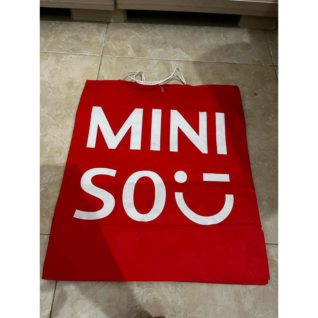 

paperbag Miniso oh some