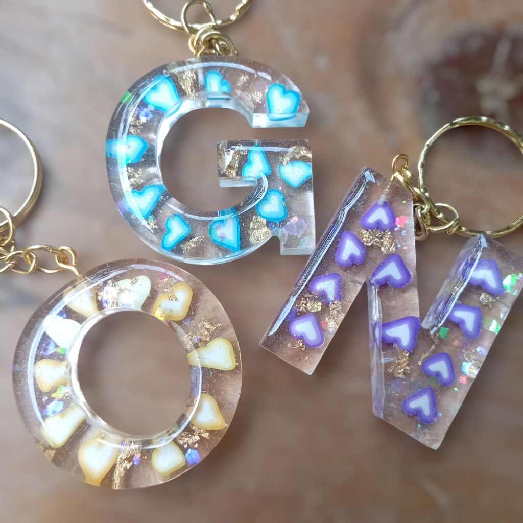 Gantungan Kunci Resin / Resin Keychains /Gantungan Kunci Huruf / Alfabet / Custom Gantungan Kunci