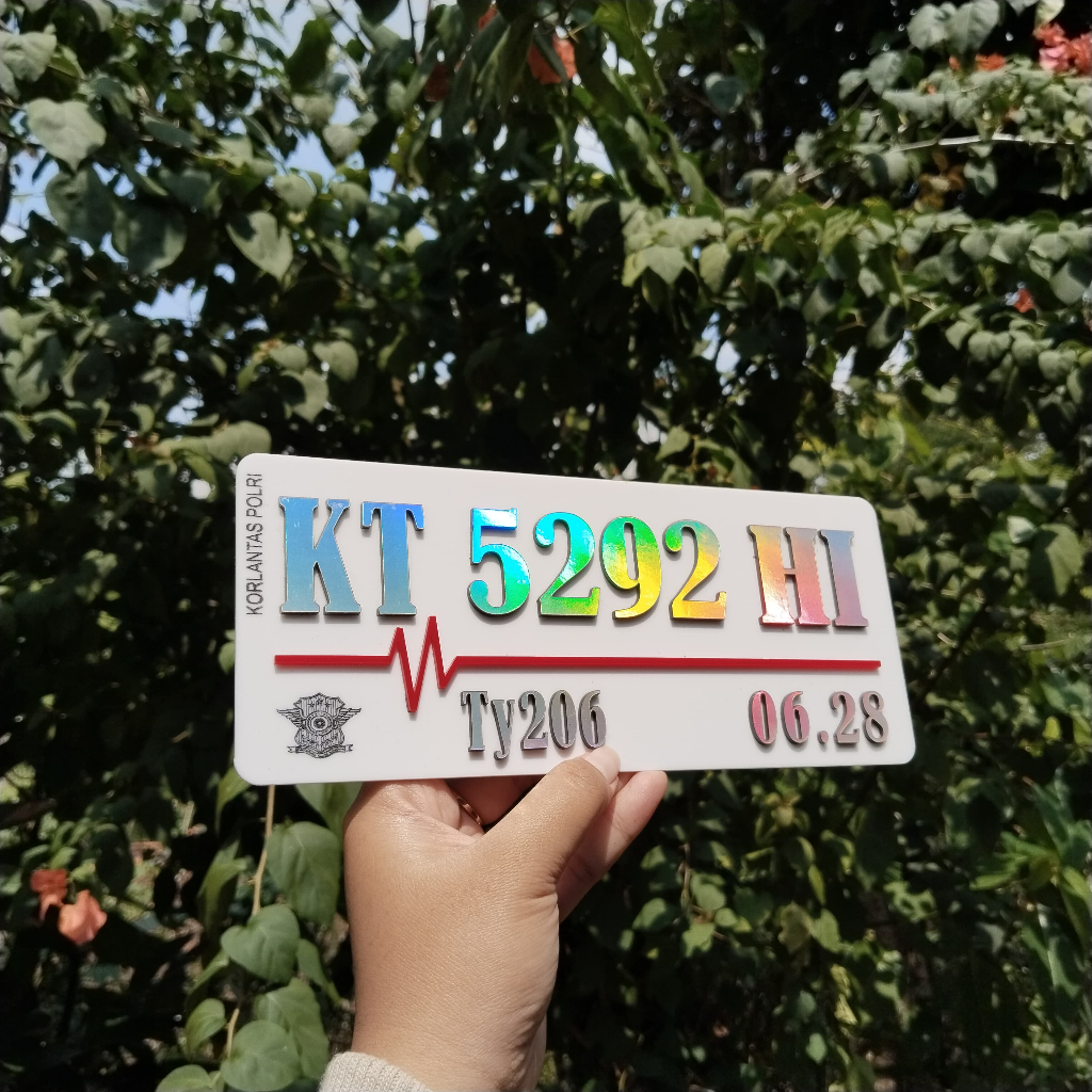 Plat Nomor Motor Hologram Timbul bisa CUSTOM -  Plat Nomor Motor Akrilik Glossy Free Dudukan