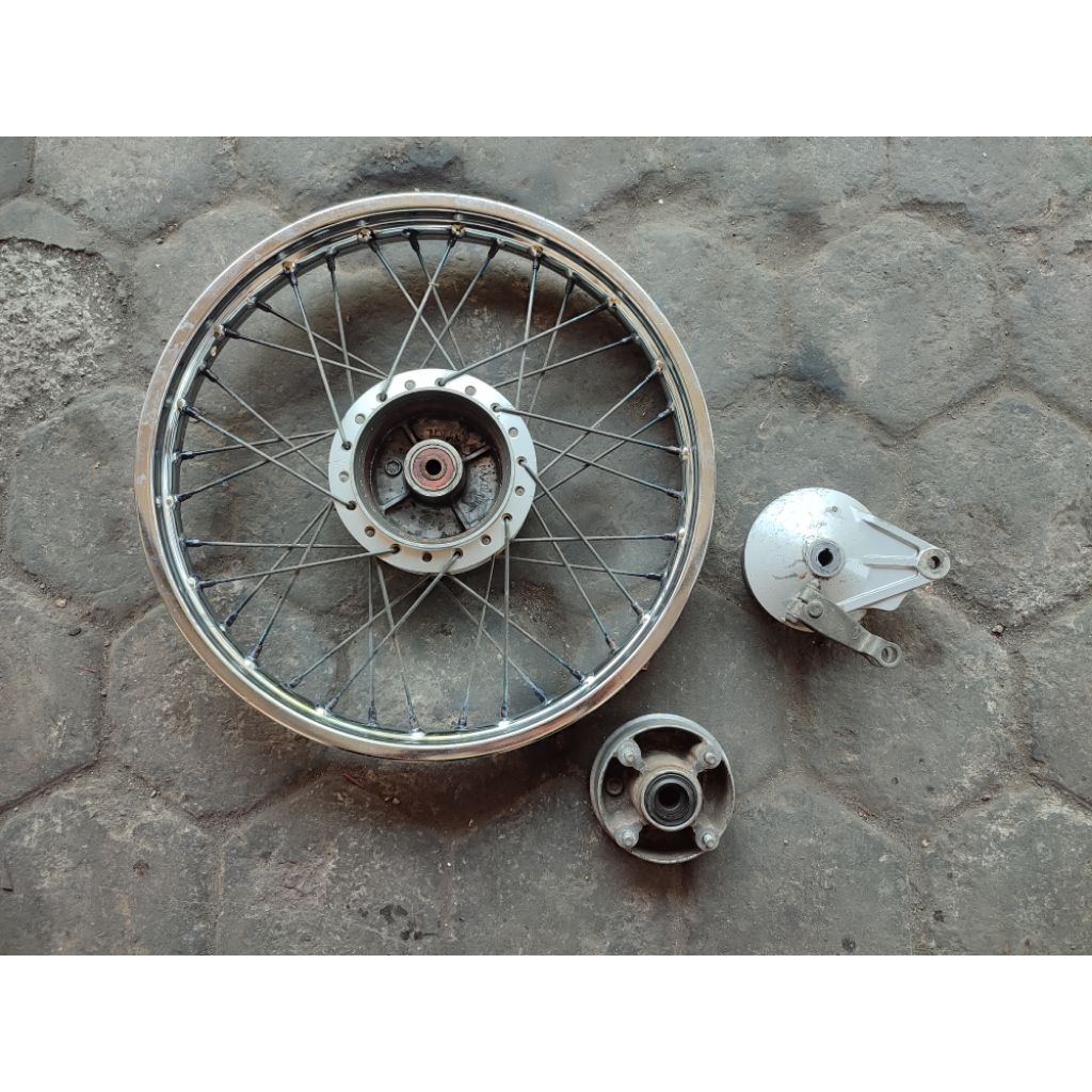 Velg Set Belakang Supra 125 Supra Fit New Revo Absolute Original