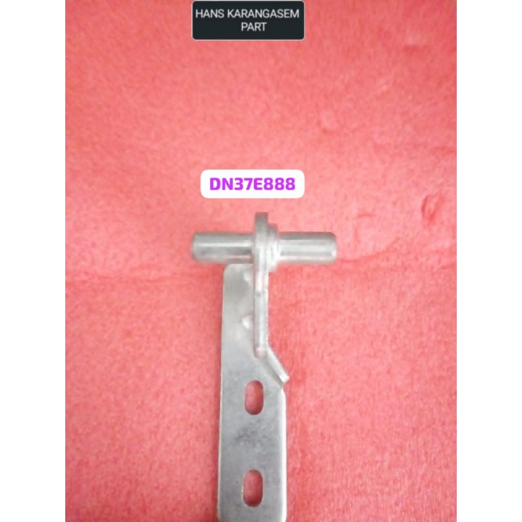 Engsel Kulkas Tengah 2Pintu Original Polytron DN37E888