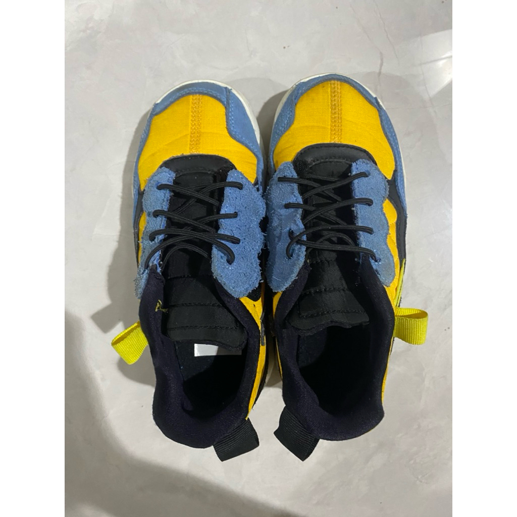 Preloved sepatu Nike anak laki-laki