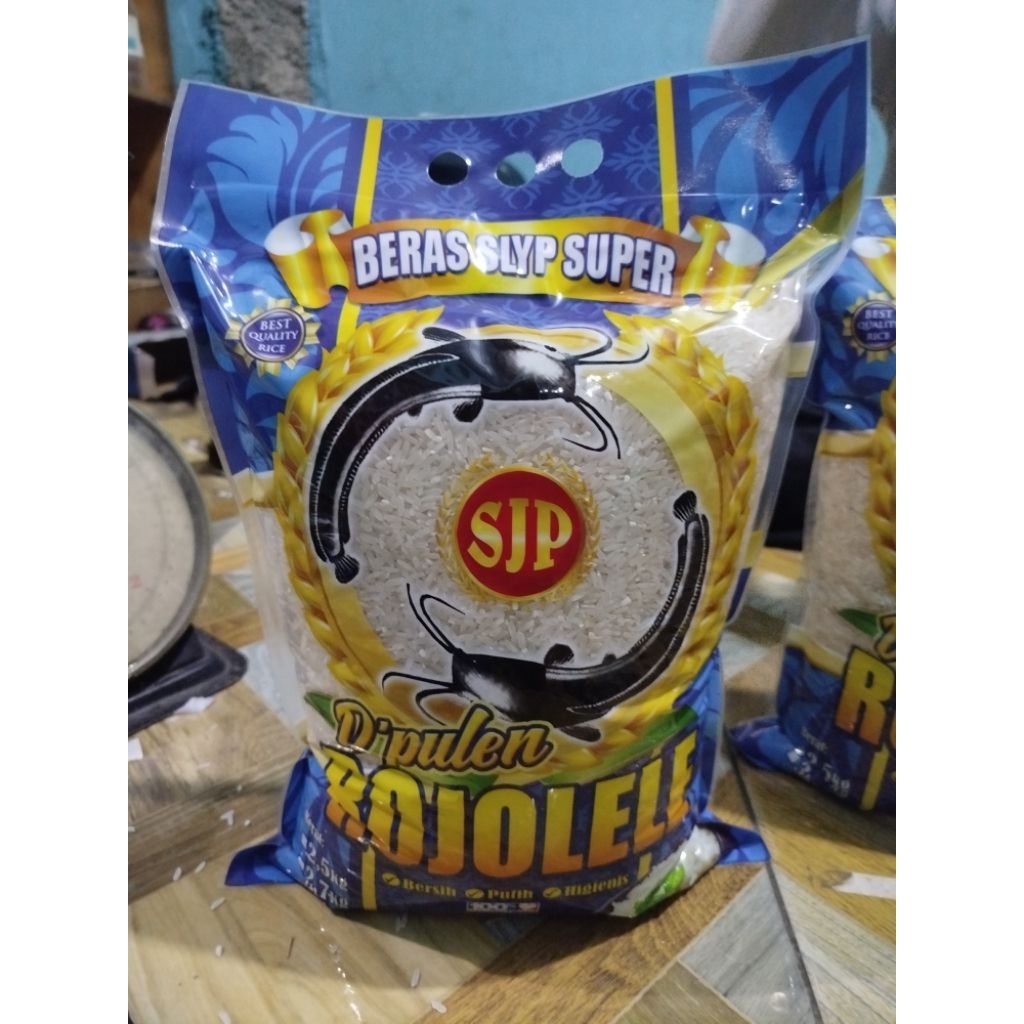 

5KG BERAS SLYP ROJOLELE PREMIUM KARAWANG SUPER PALING PULEN BERAS PREMIUM