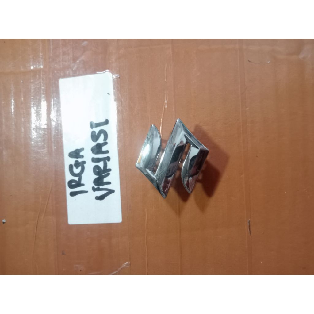 emblem logo stir Suzuki carry original