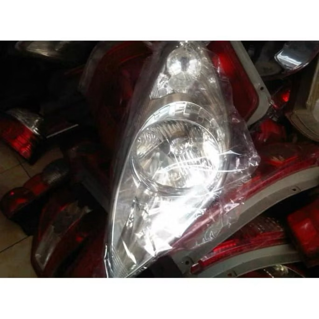 headlamp hyundai i20 2010