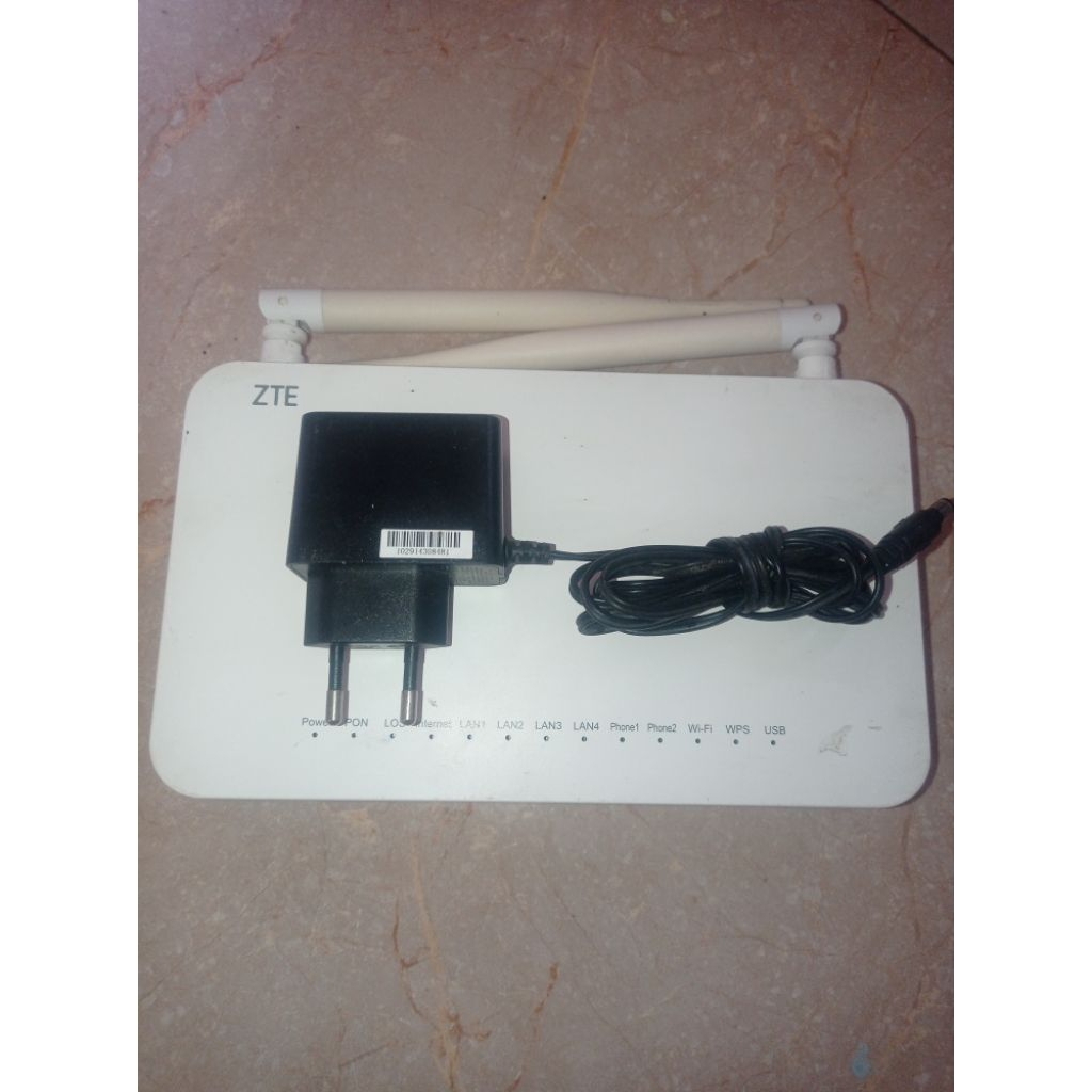 router ZTE V3 gpon ont f609 bekas plus adaftor