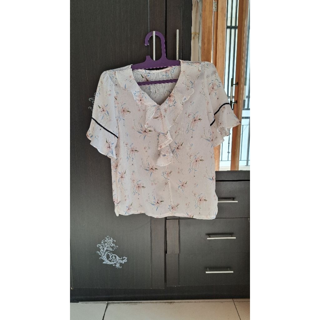 [No Brand] Preloved Blouse / Atasan Formal Wanita warna putih
