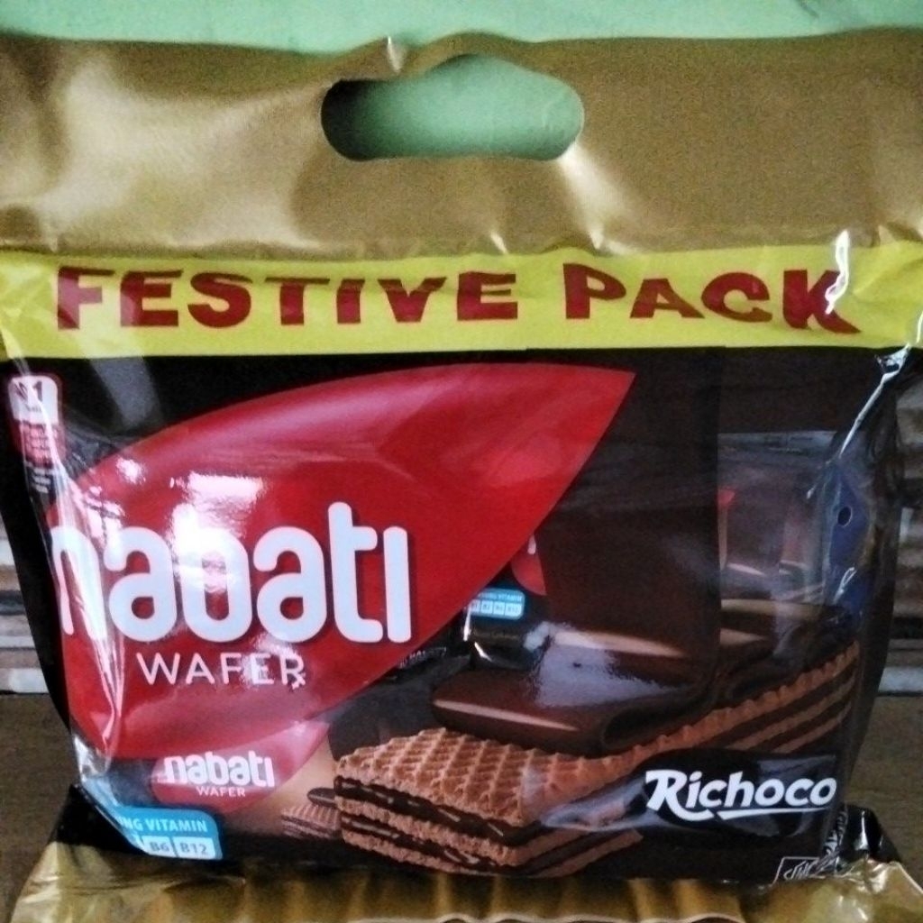 

1 bag nabati wafer irishoco si 12pc