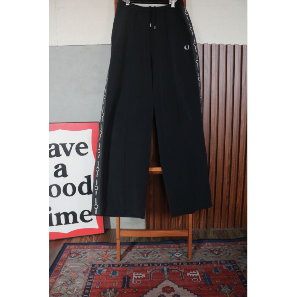 PRELOVED TRAINING FRED PERRY ORIGINAL 100%