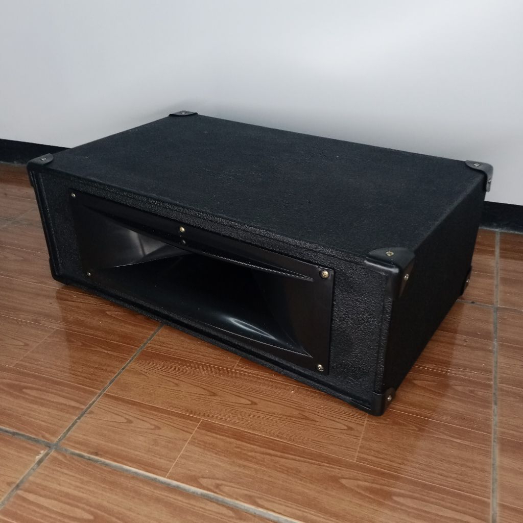 Box single horn tweeter drat