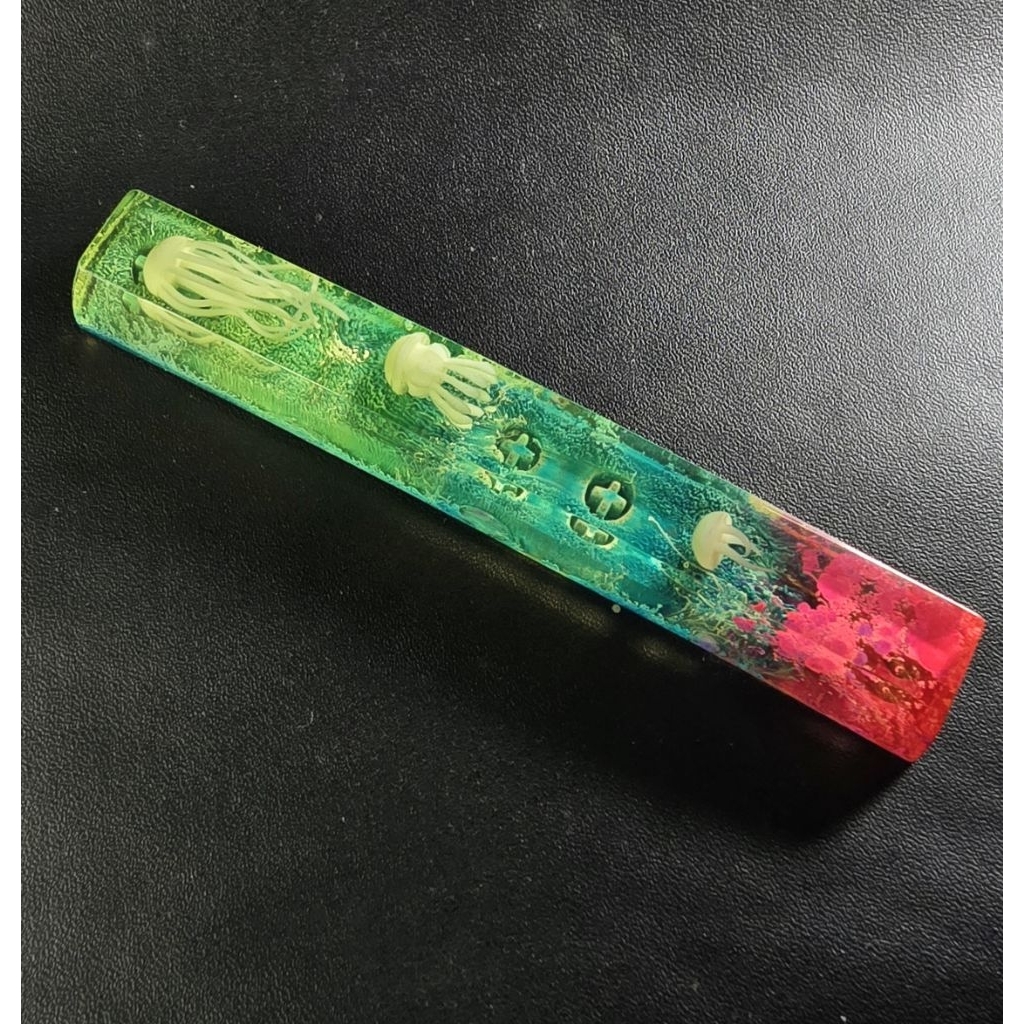 Artisan keycaps resin spacebar jellyfish