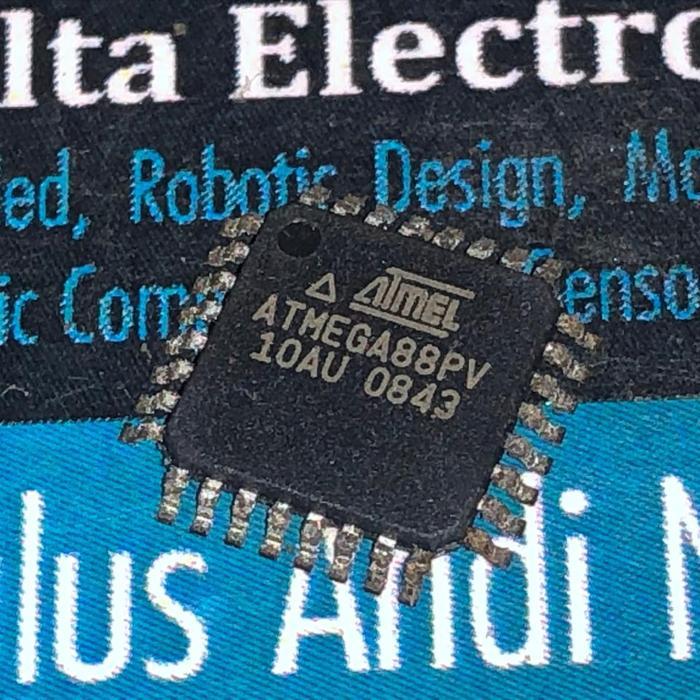 ATMega88PV-10AU ATMega88 8 bit Microcontroller with 8K Bytes In-SystemProgrammable Flash