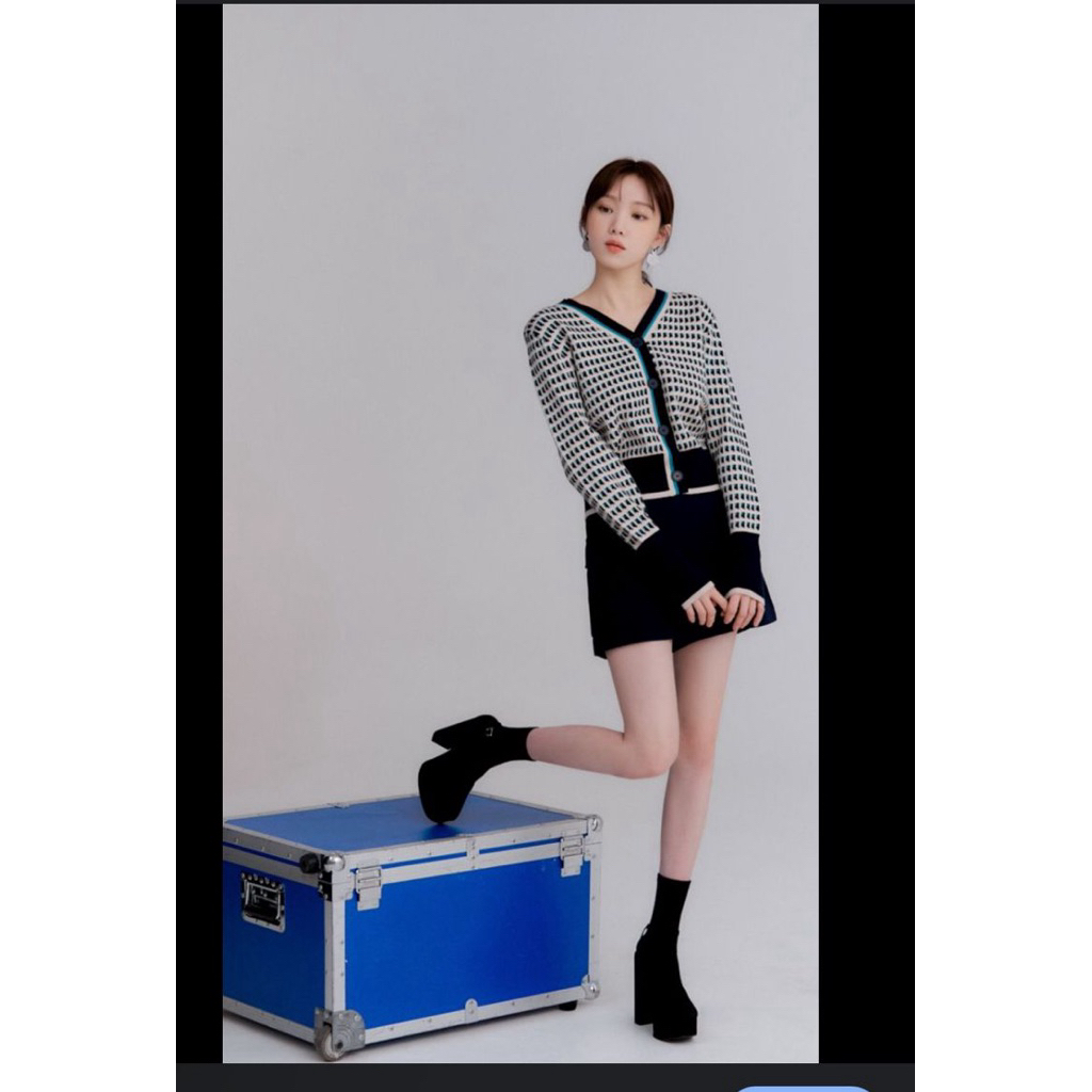 Cardigan Rajut Motif The Atg