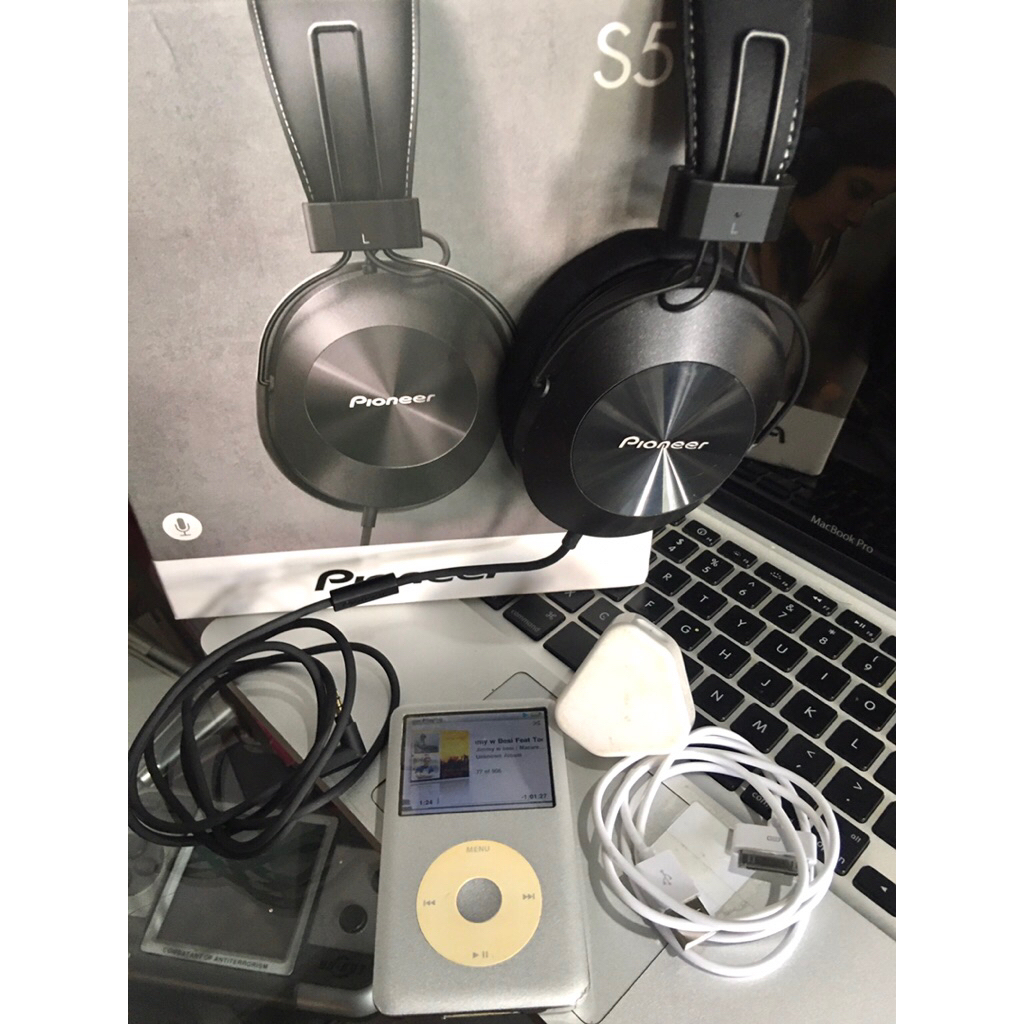 Ipod Classic Gen 7 120GB Wolfson & Hadset Pioneer