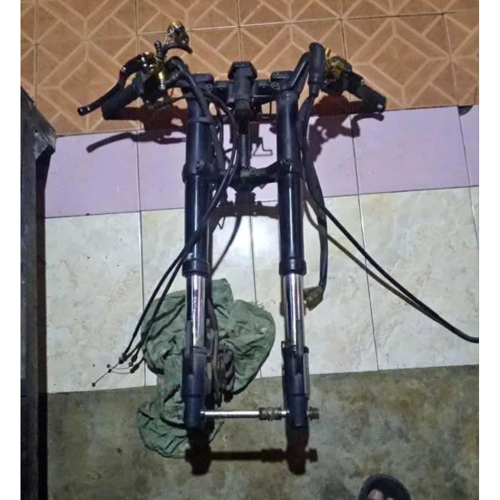 USD Copotan Yamaha R15 V3 PNP ke Vixion Set Kemudi