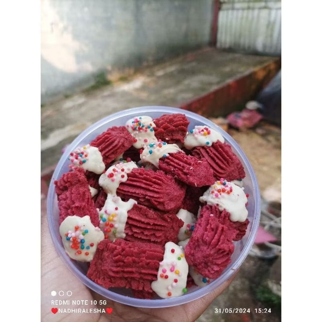 

Rasa Cookies Redvelvet