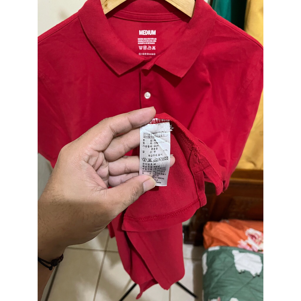 kaos kerah polo GIORDANO original