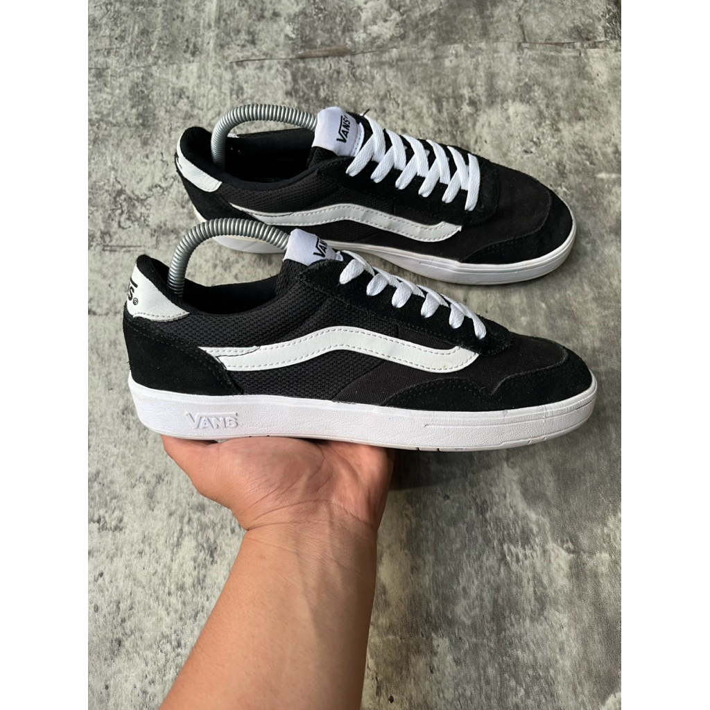 link checkout vans cruze comfycush black white (size 40.5)