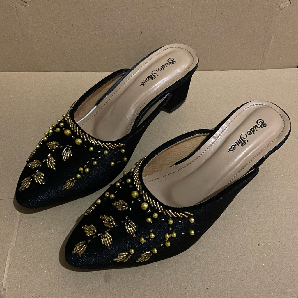 Sandal pengantin wanita adat jawa  / selop pengantin bludr
