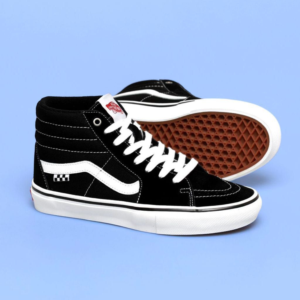VANS SKATE SK8 HI SHOE BLACK WHITE