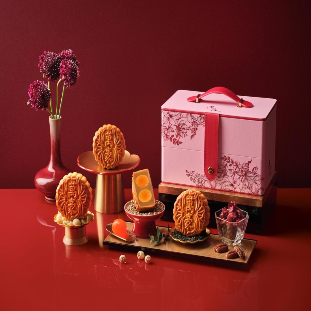 

Marriott Tang Singapore Plaza Mooncake x Newby Tea Special Collection Bundle