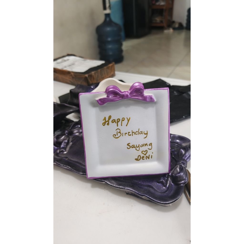 

tray pita glosy ungu bisa req tulisan kk