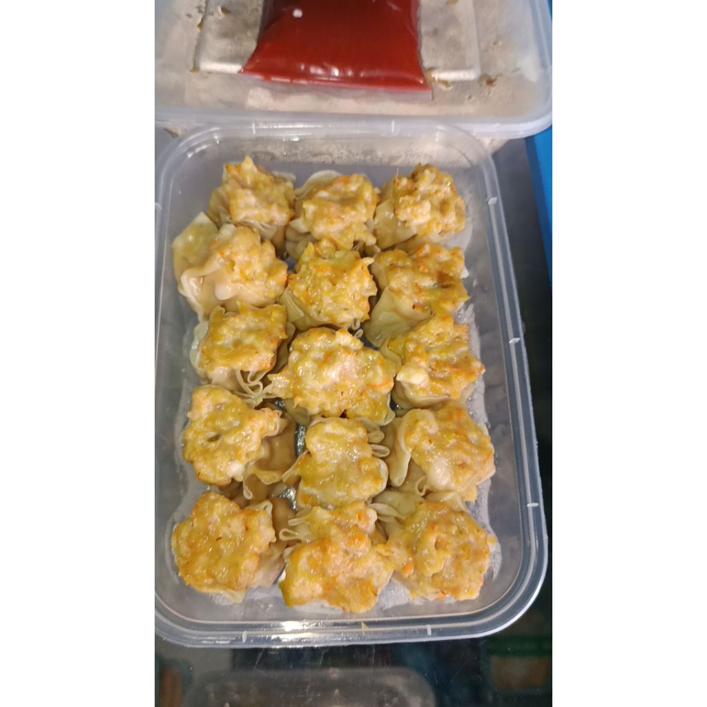 

dimsum frozen isi 15 + saos