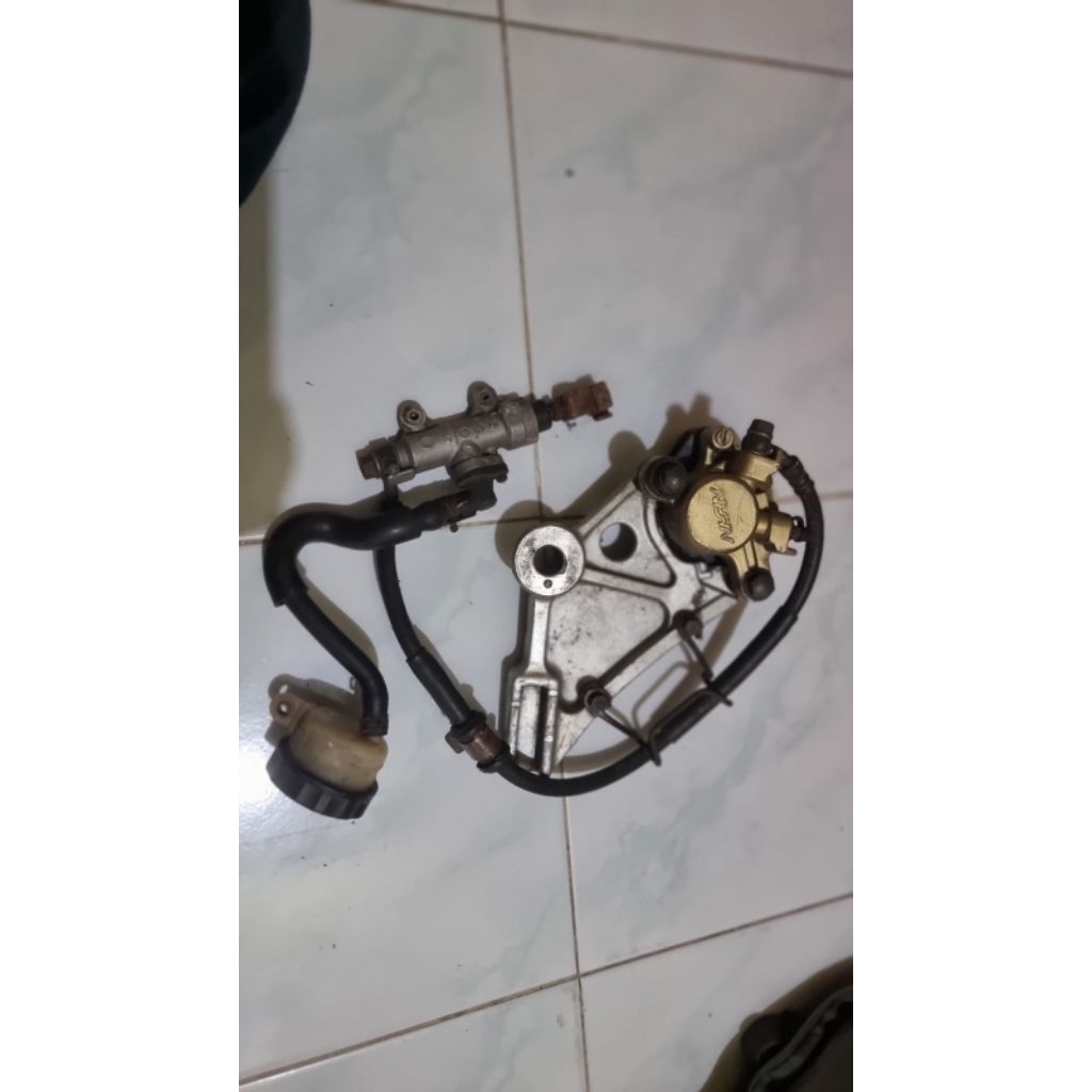pengereman belakang cb400 original copotan