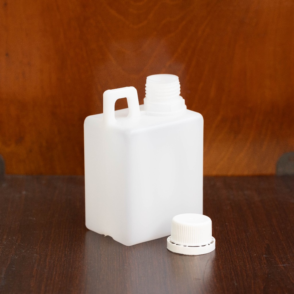 [HIGH GRADE] Jerigen 500 mL / Botol Setengah Liter / Jerigen Plastik Warna Putih Susu