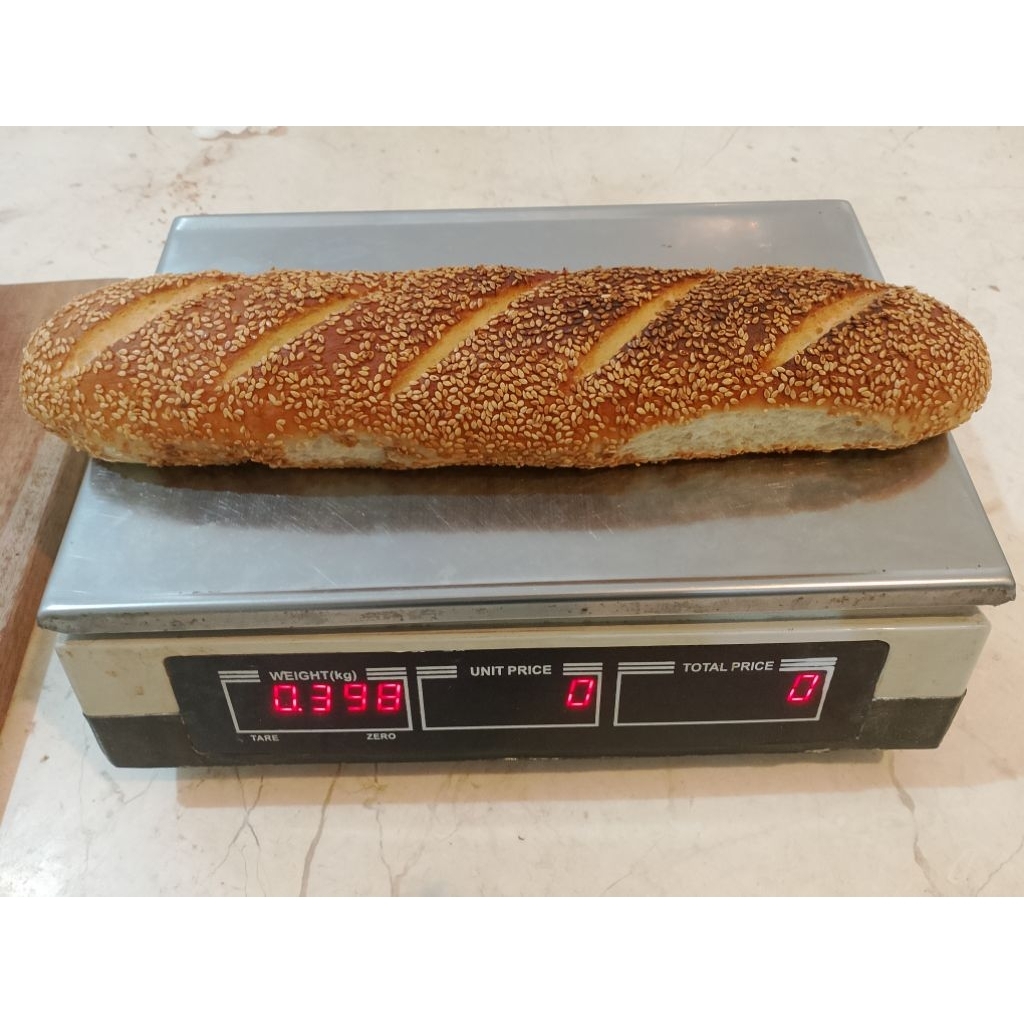 

Roti Bayram Baguette Sesame 400 Gr