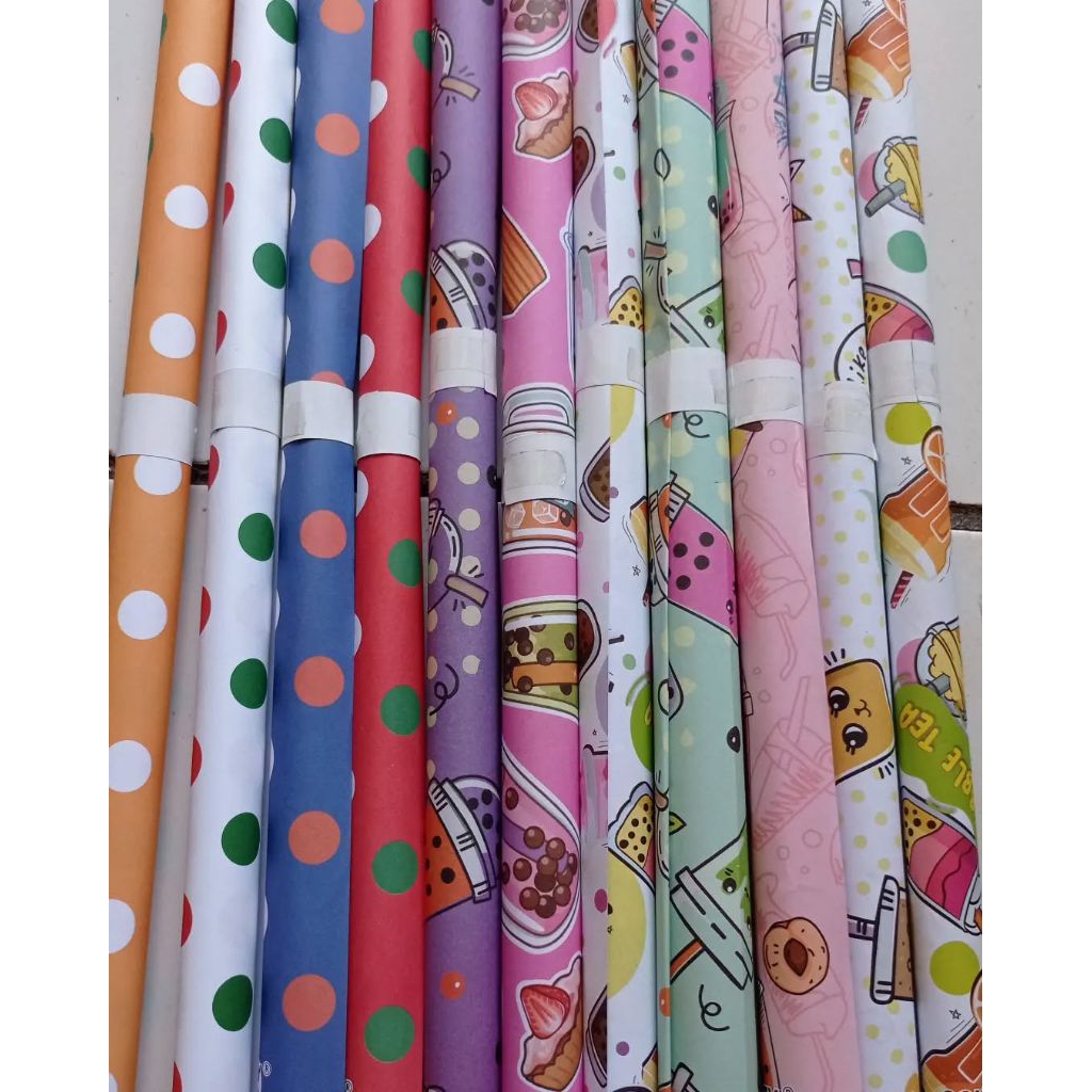 

kertas kado 1pack isi 50 lembar