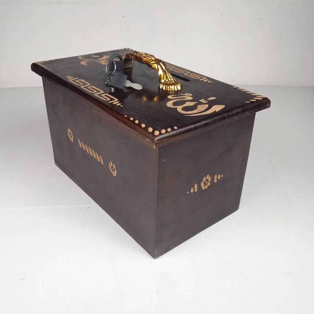 Kotak amal kayu jati motif tulisan arab