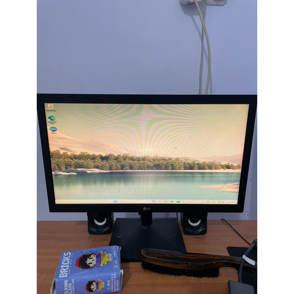 MONITOR KOMPUTER LG SECOND