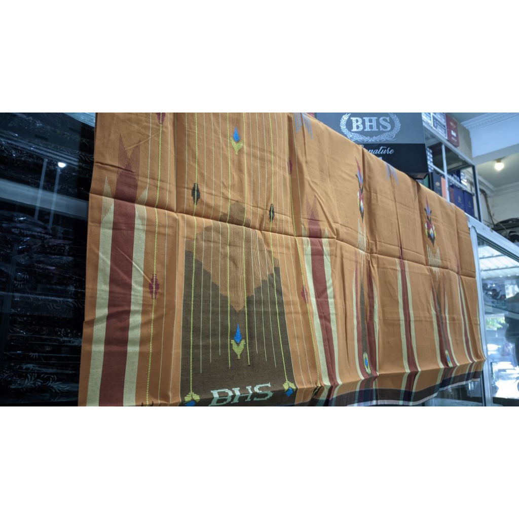 Sarung Bhs Signature Skg Silver