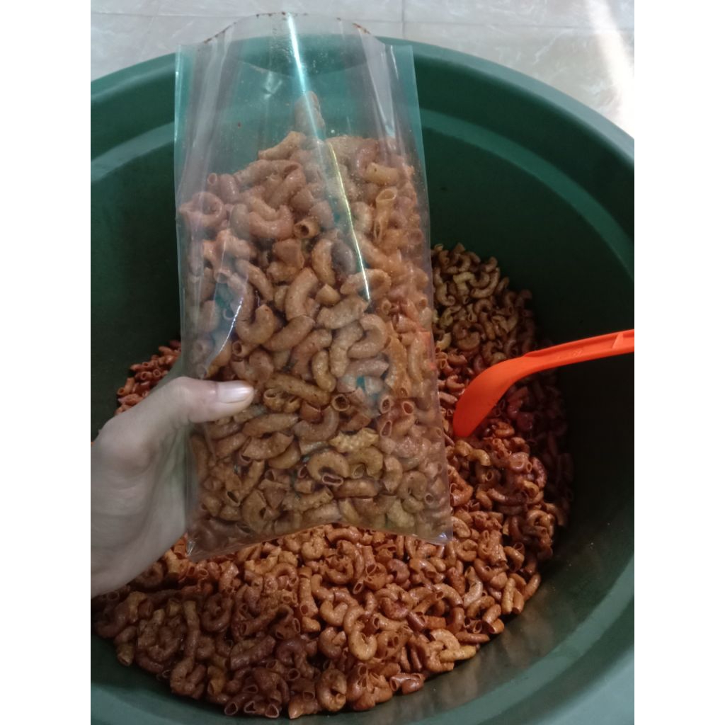 

Makaroni daun jeruk pedas asin 1kg