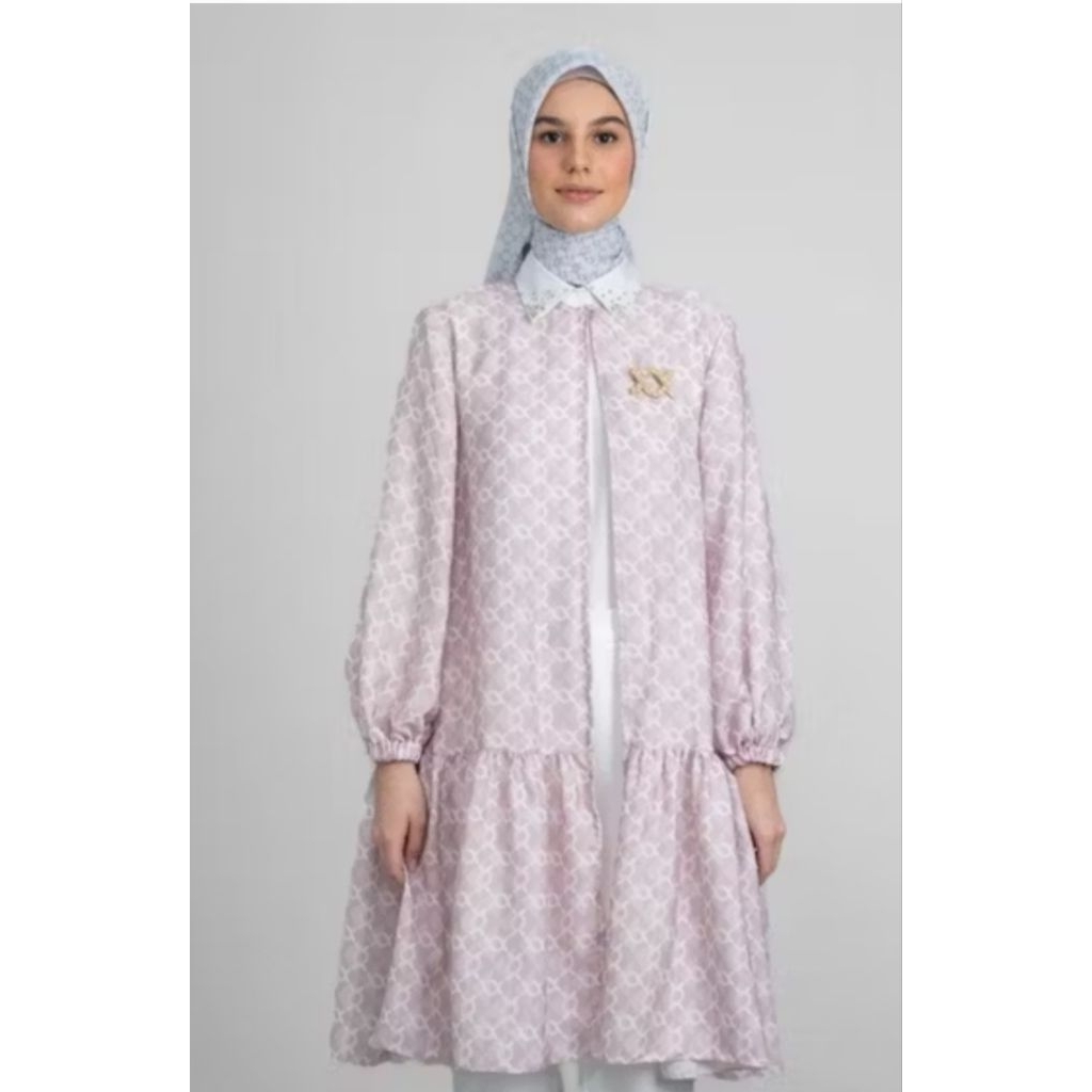 monogram outer klamby